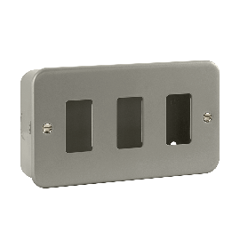 3 Gang GridPro Frontplate & Back Box CL20403