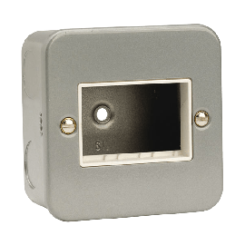 1 Gang Switch Plate - 3 Aperture CL403